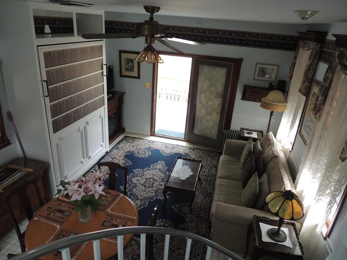 John Wesley & Carriage House Bed & Breakfast Cape May