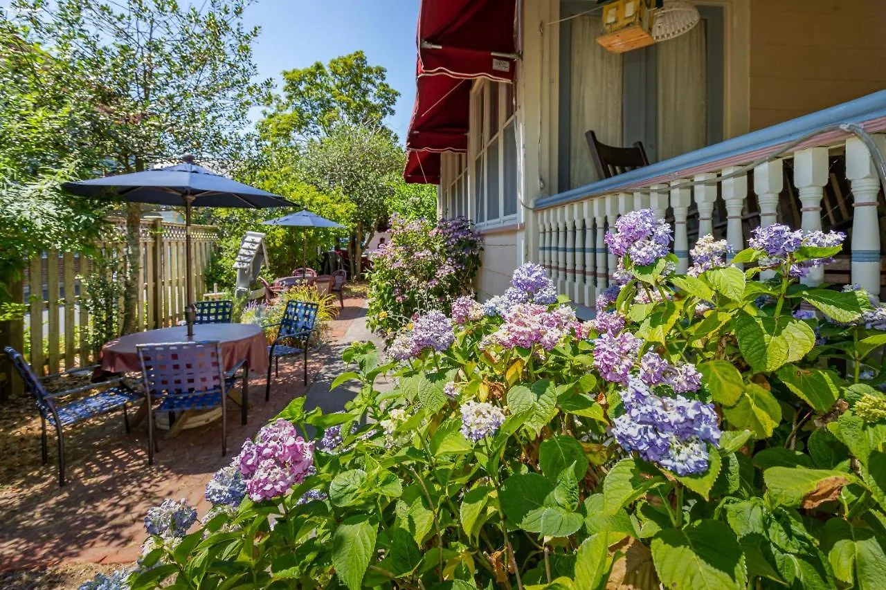 Antoinette's & 2* Cape May