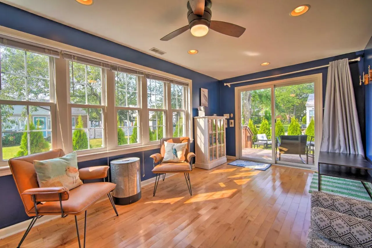 Cape Quad With Grill - 7 Blocks To Beach! Holiday home Cape May