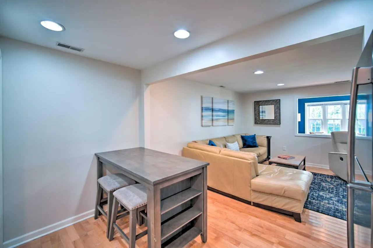 Cape Quad With Grill - 7 Blocks To Beach! Holiday home Cape May