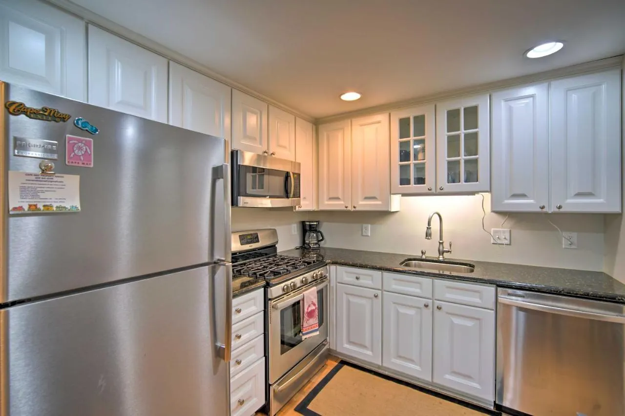 Cape Quad With Grill - 7 Blocks To Beach! Holiday home