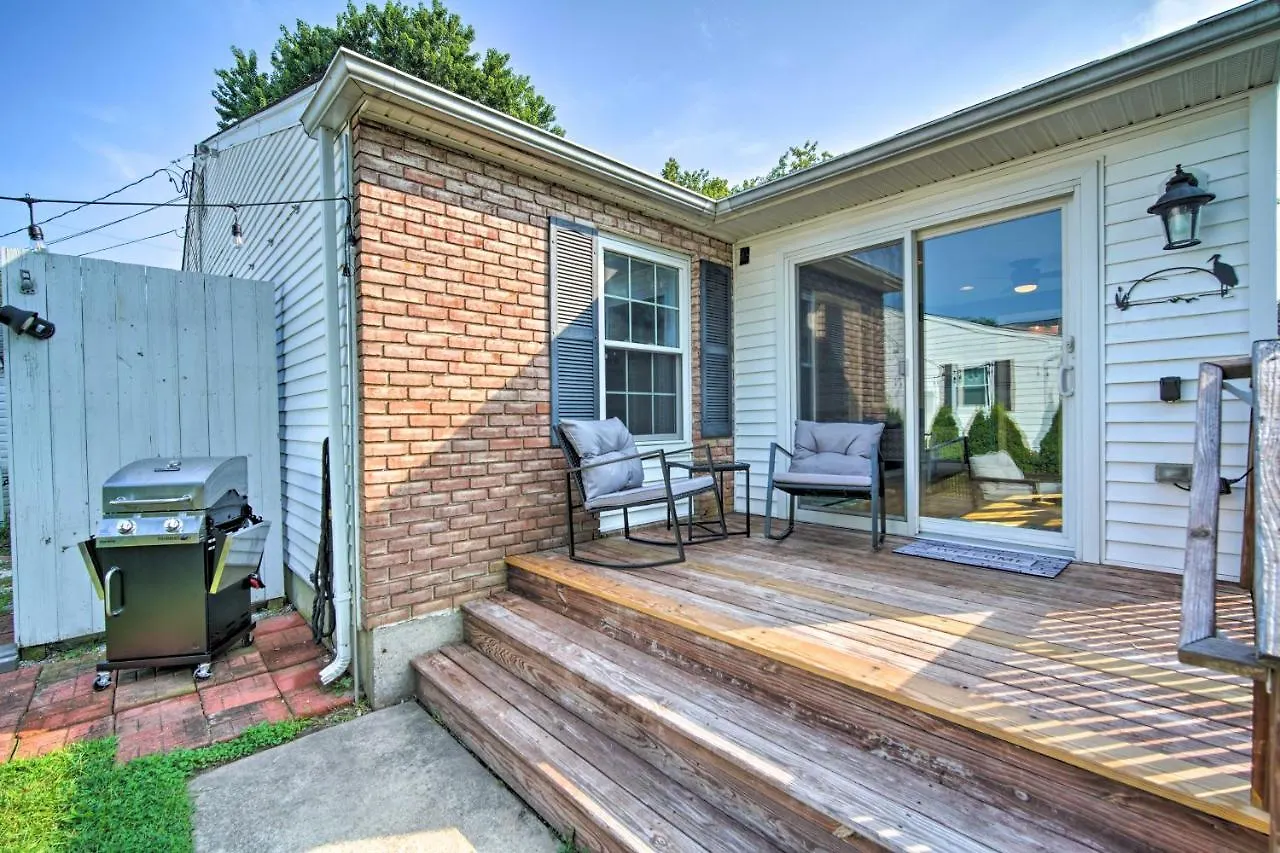 Cape Quad With Grill - 7 Blocks To Beach! *