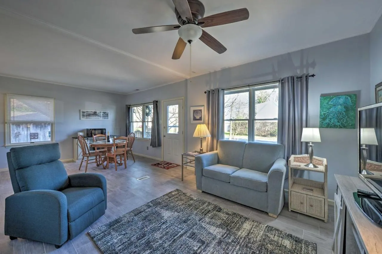 Serene West Cape Getaway Walk To Beach! Apartment Cape May