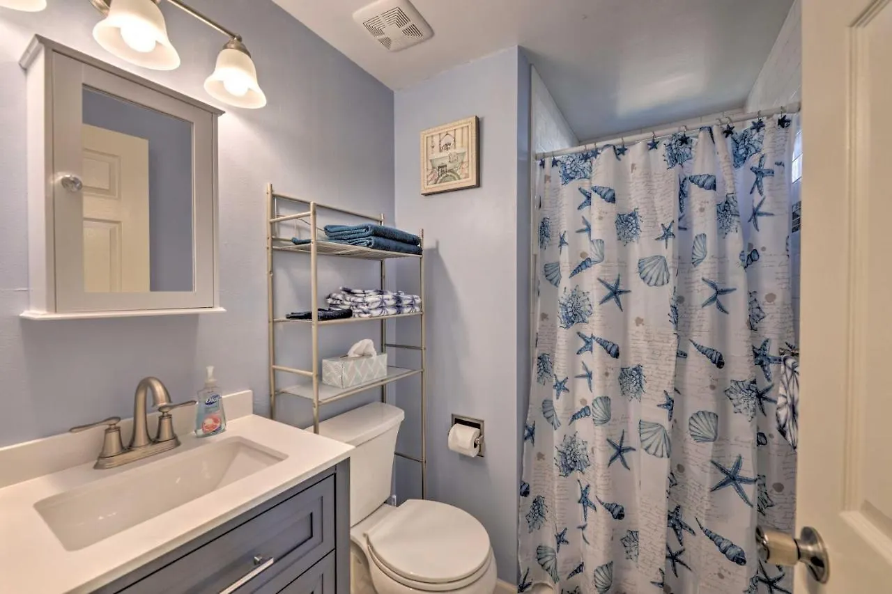 Apartment Serene West Cape Getaway Walk To Beach! *
