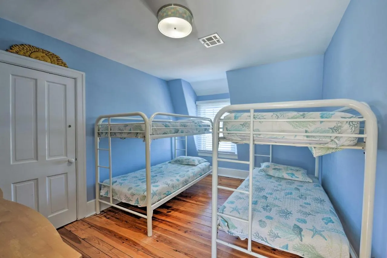 Holiday home Striking Cape Getaway, Steps From The Beach! *