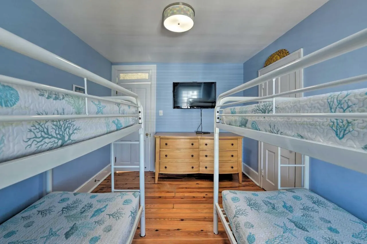 Holiday home Striking Cape Getaway, Steps From The Beach!
