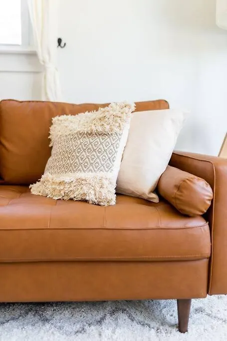 Cozy Getaway - 5 Min Drive To Holiday home