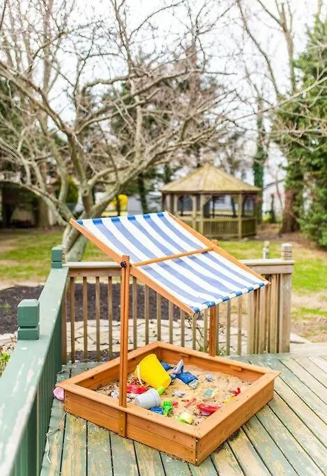 Holiday home Cozy Getaway - 5 Min Drive To