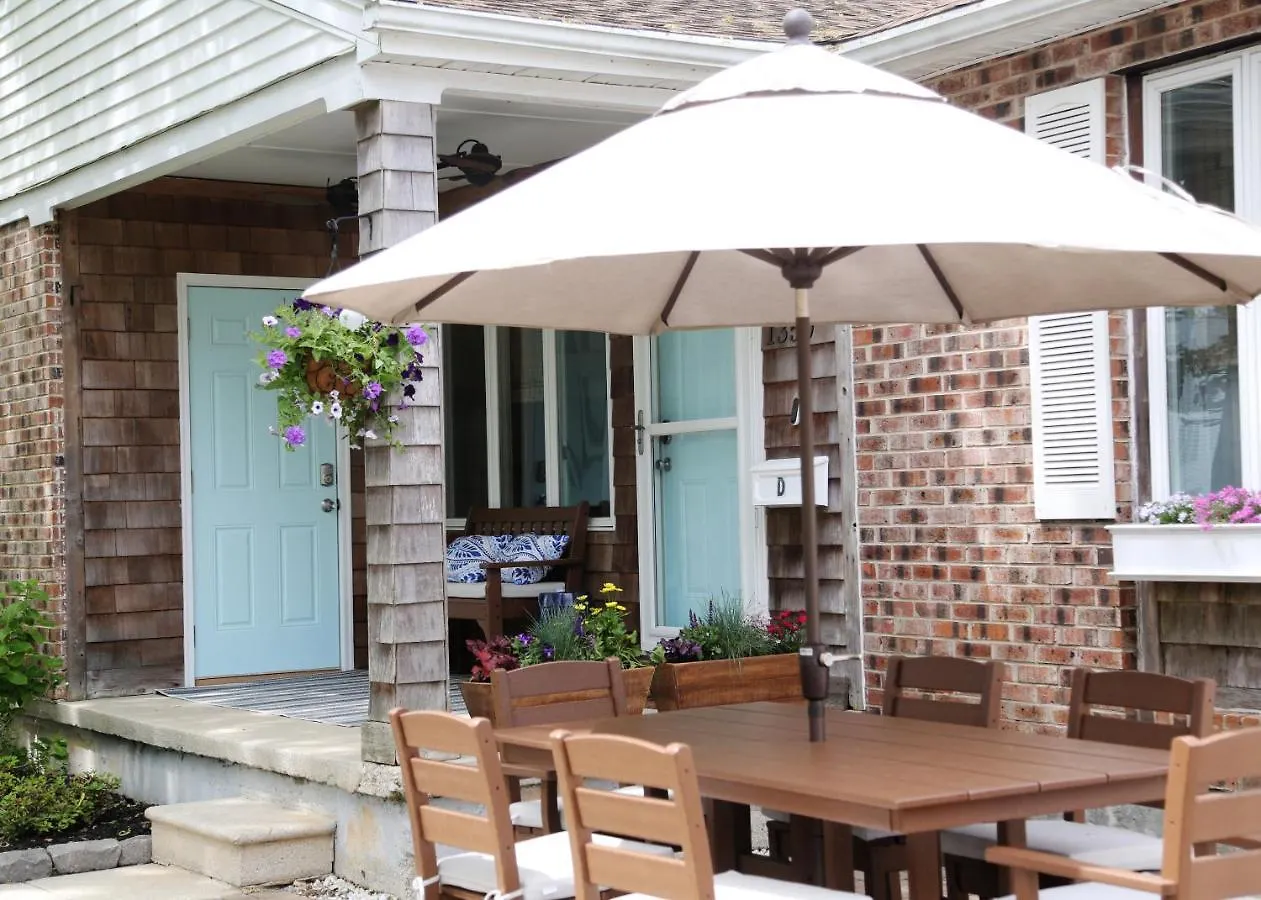 Cape Classic Design That Is Cozy, Elegant, And Inviting Holiday home *