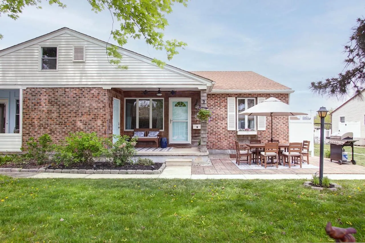 Cape Classic Design That Is Cozy, Elegant, And Inviting *