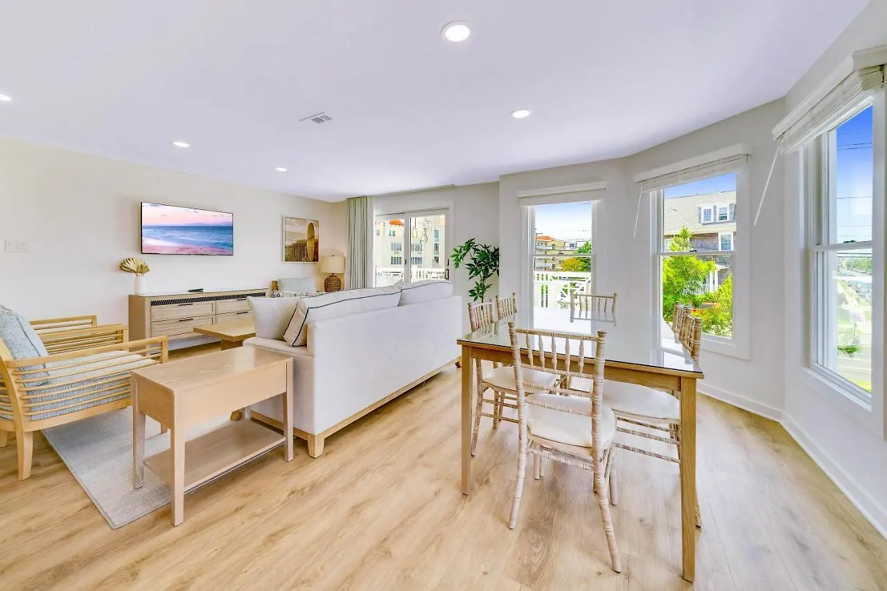 Mahalo Cape Townhomes *