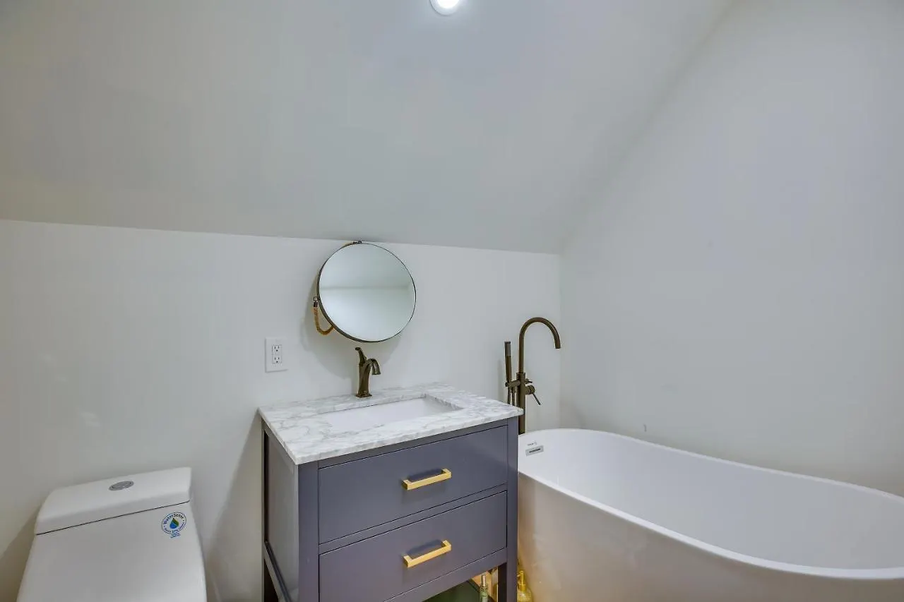 Airy West Cape Less Than 1 Mi To Beach! Holiday home Cape May