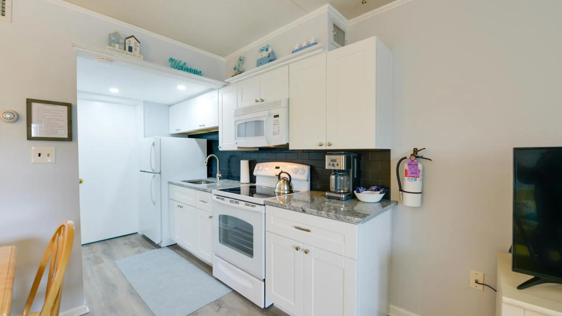 Bright Half-block To Cape Beach! Apartment Cape May