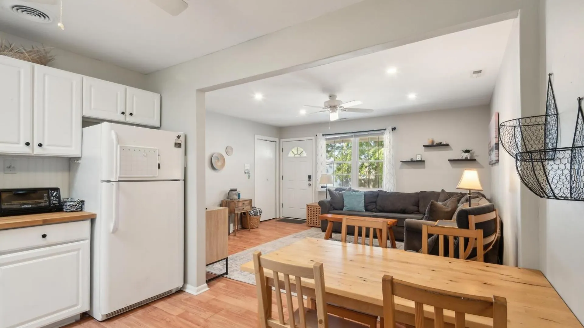 Cozy 2br - Beachside Bliss With Yard Space Cape May