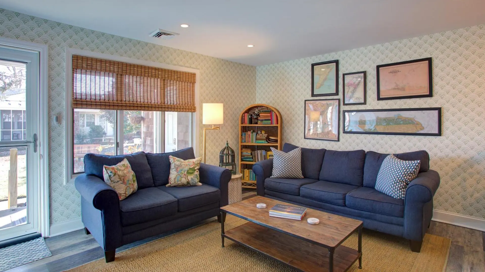 Cape Classic Design That Is Cozy, Elegant, And Inviting Holiday home