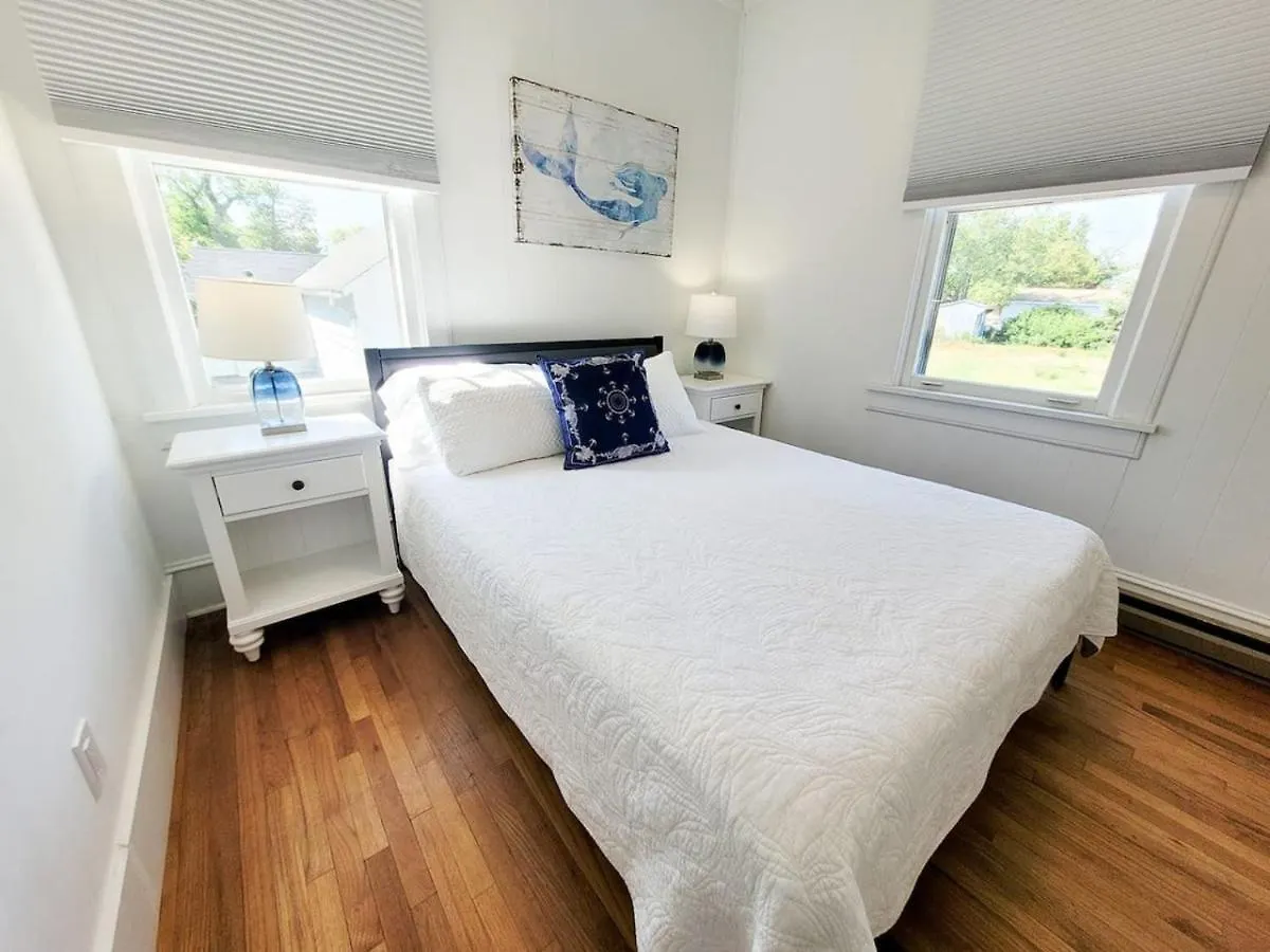 Cape Island Hideaway With Pool Sleeps 15