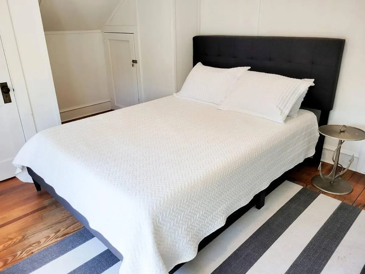 Cape Island Hideaway With Pool Sleeps 15 Holiday home *