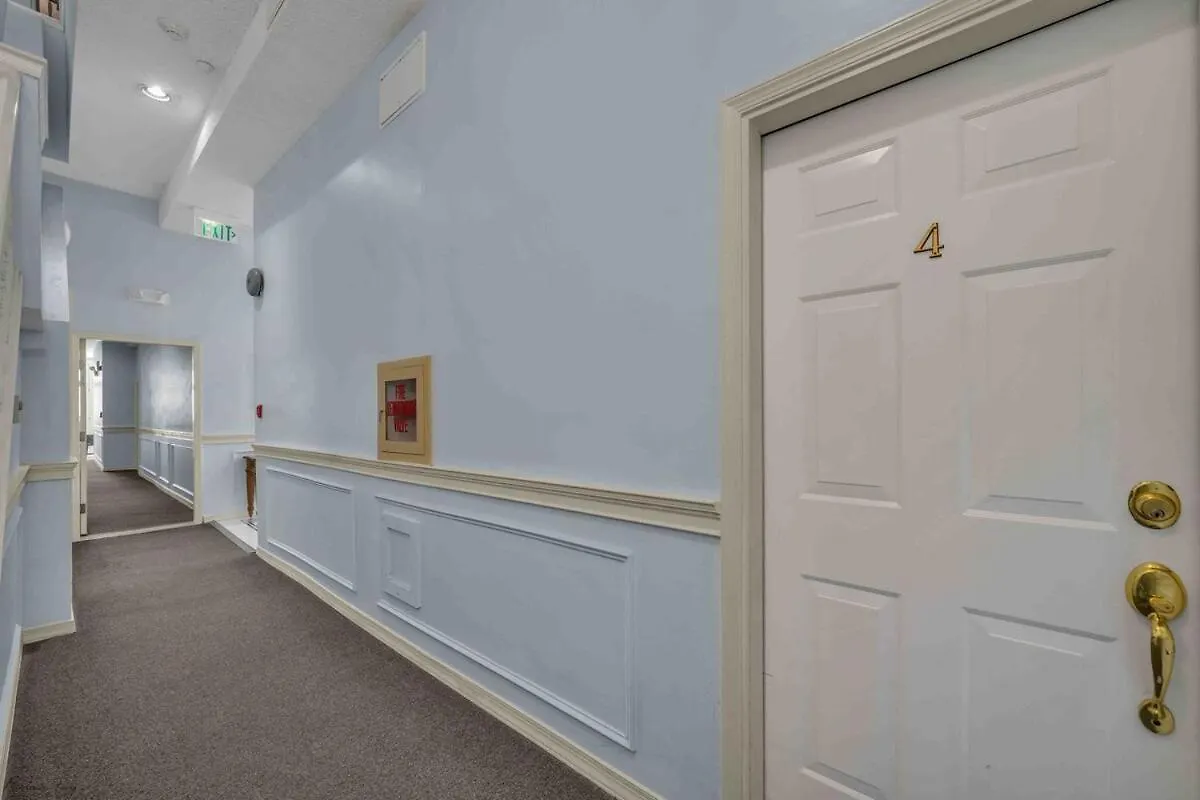 Northern Star Beachfront Apartment Cape May