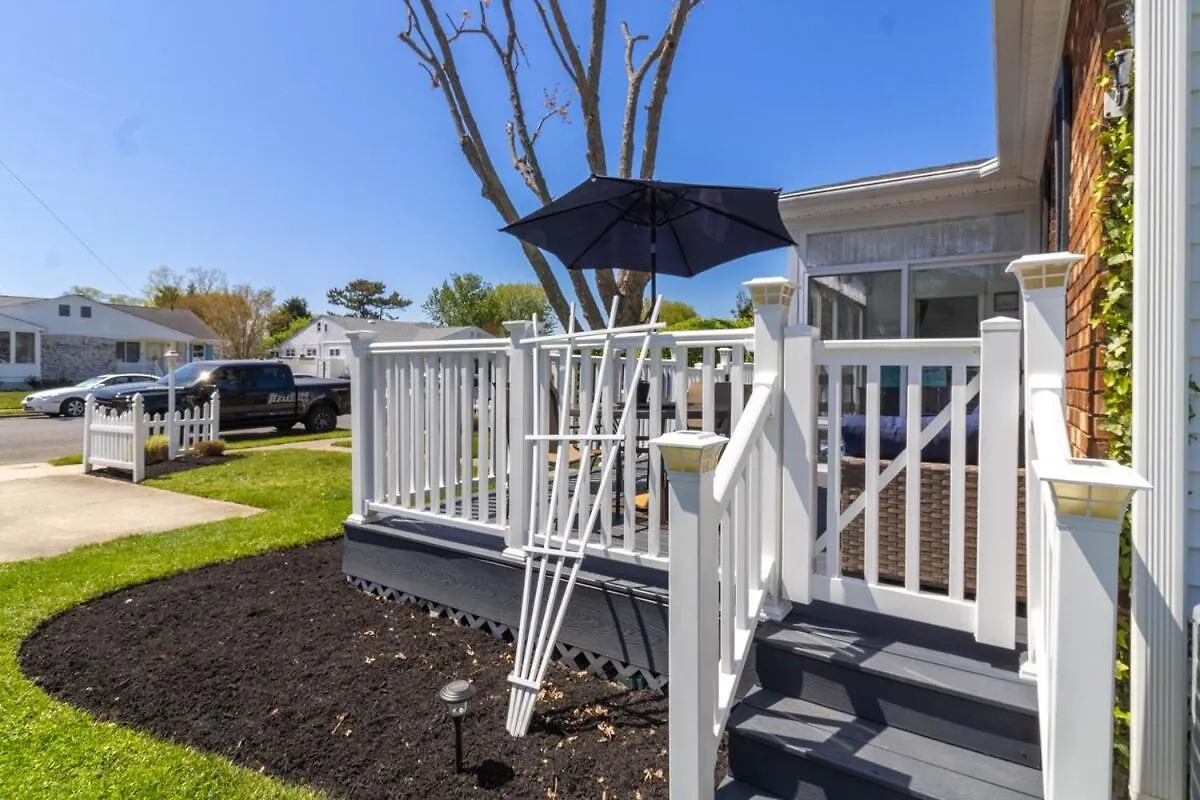 Holiday home Coastal Cottage! Brand New Listing! Cape May