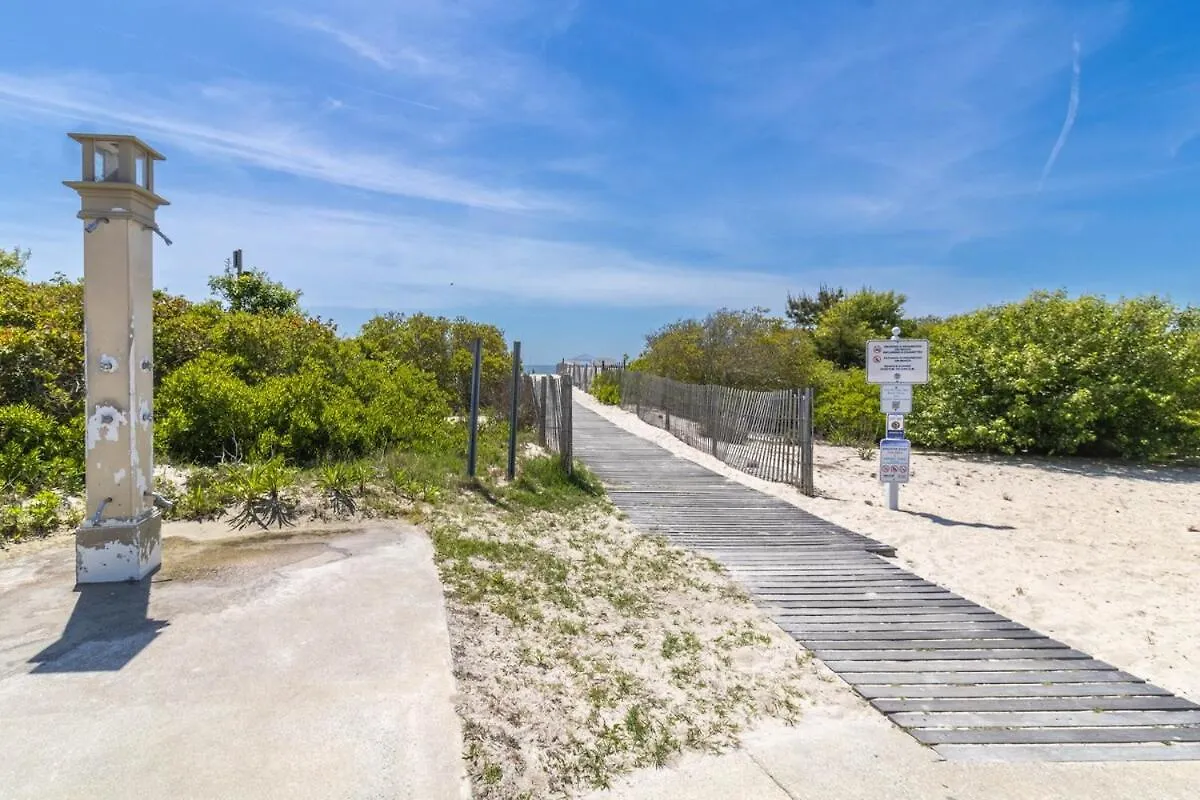 Holiday home Coastal Cottage! Brand New Listing! Cape May