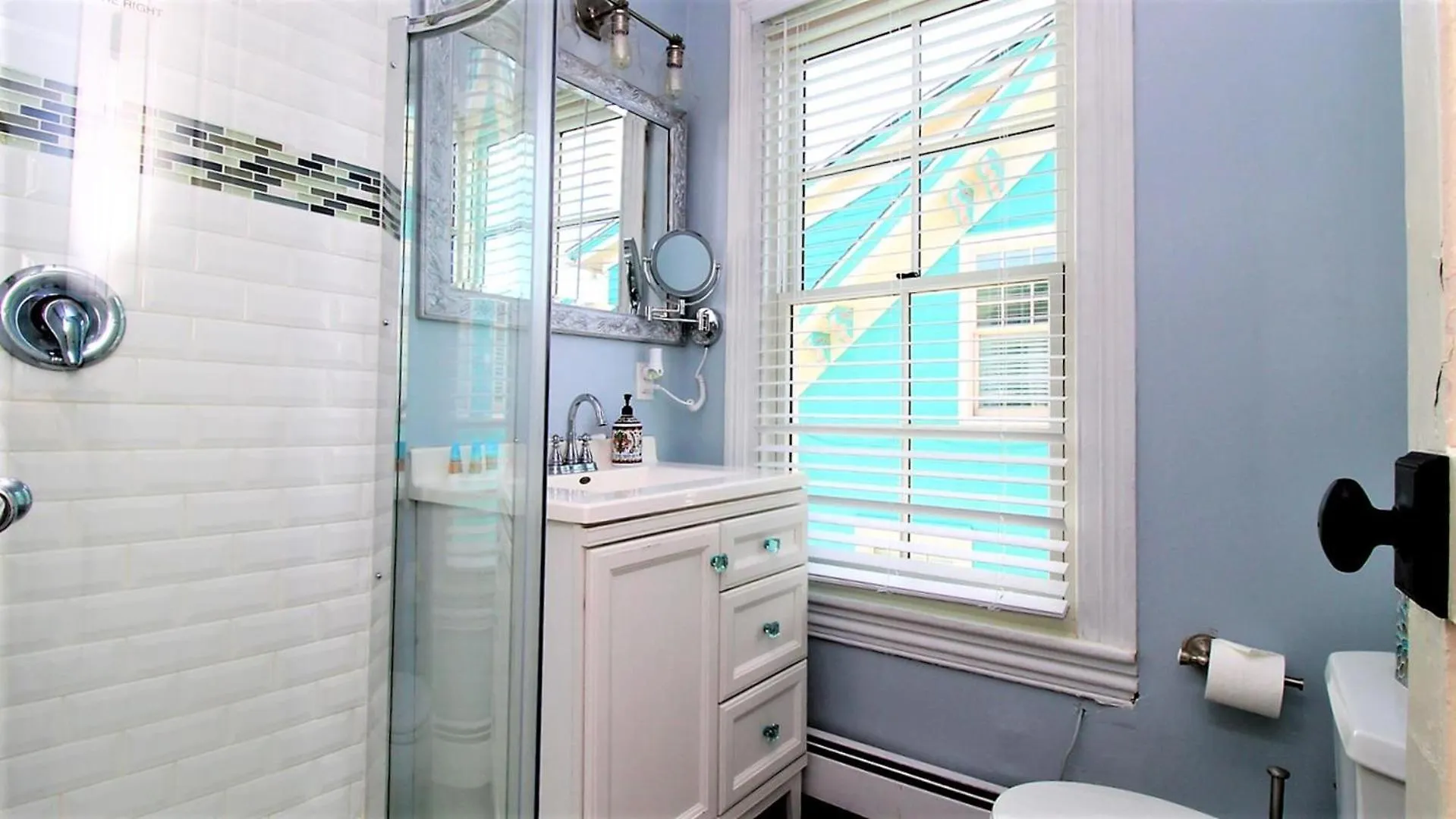 817 Stockton Avenue, 3 Cape May