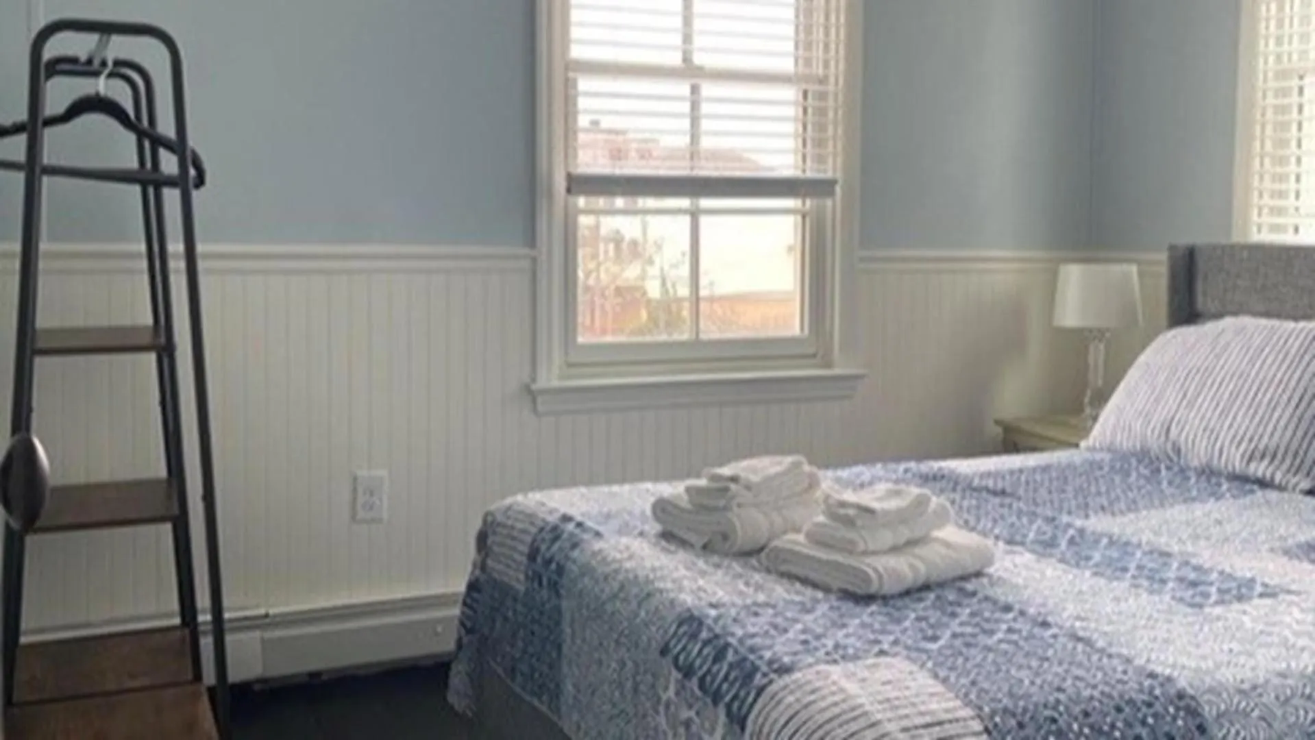 817 Stockton Avenue, 2 Apartment Cape May