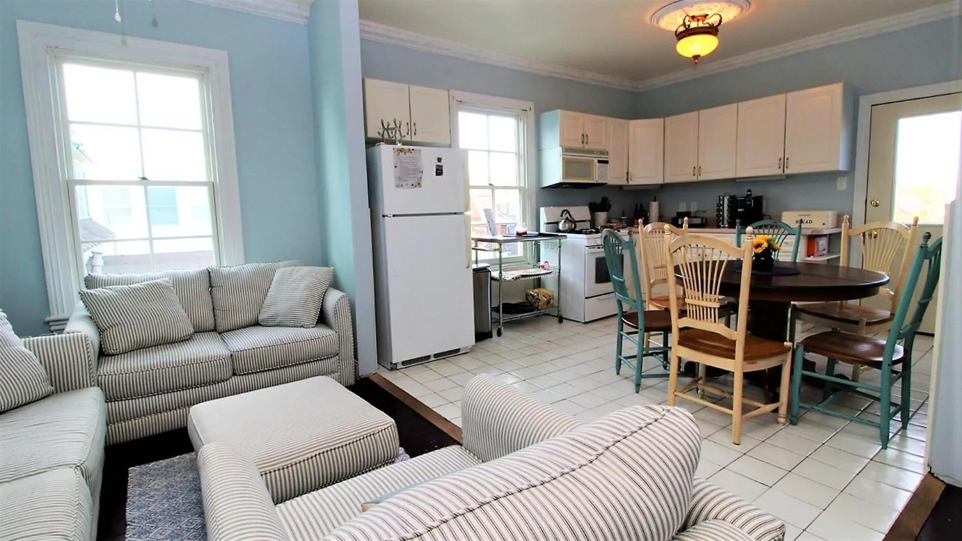 817 Stockton Avenue, 3 Apartment