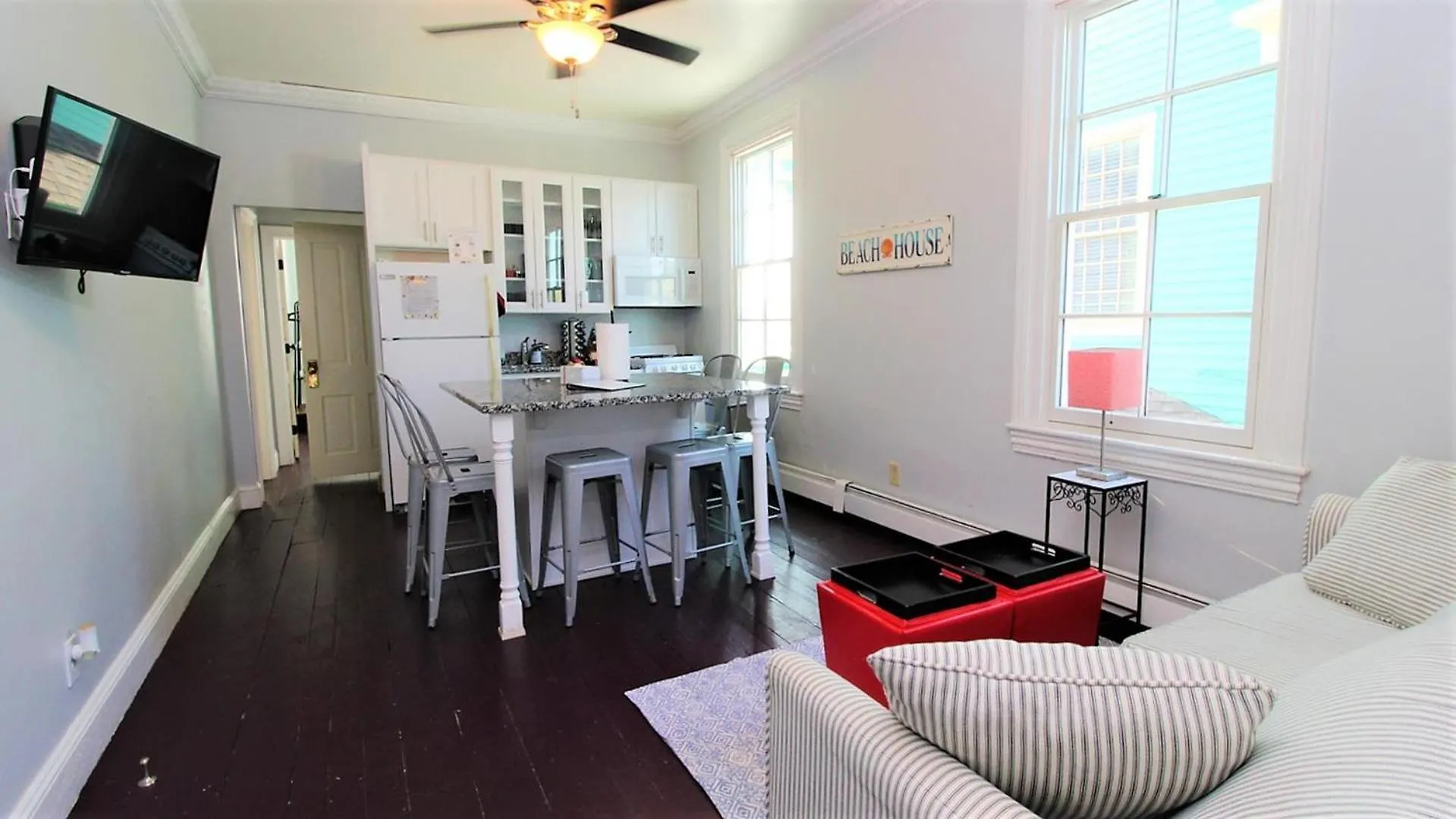 817 Stockton Avenue, 2 *