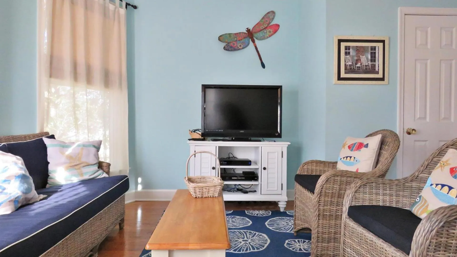 211 Franklin Street Breezes From The Sea *