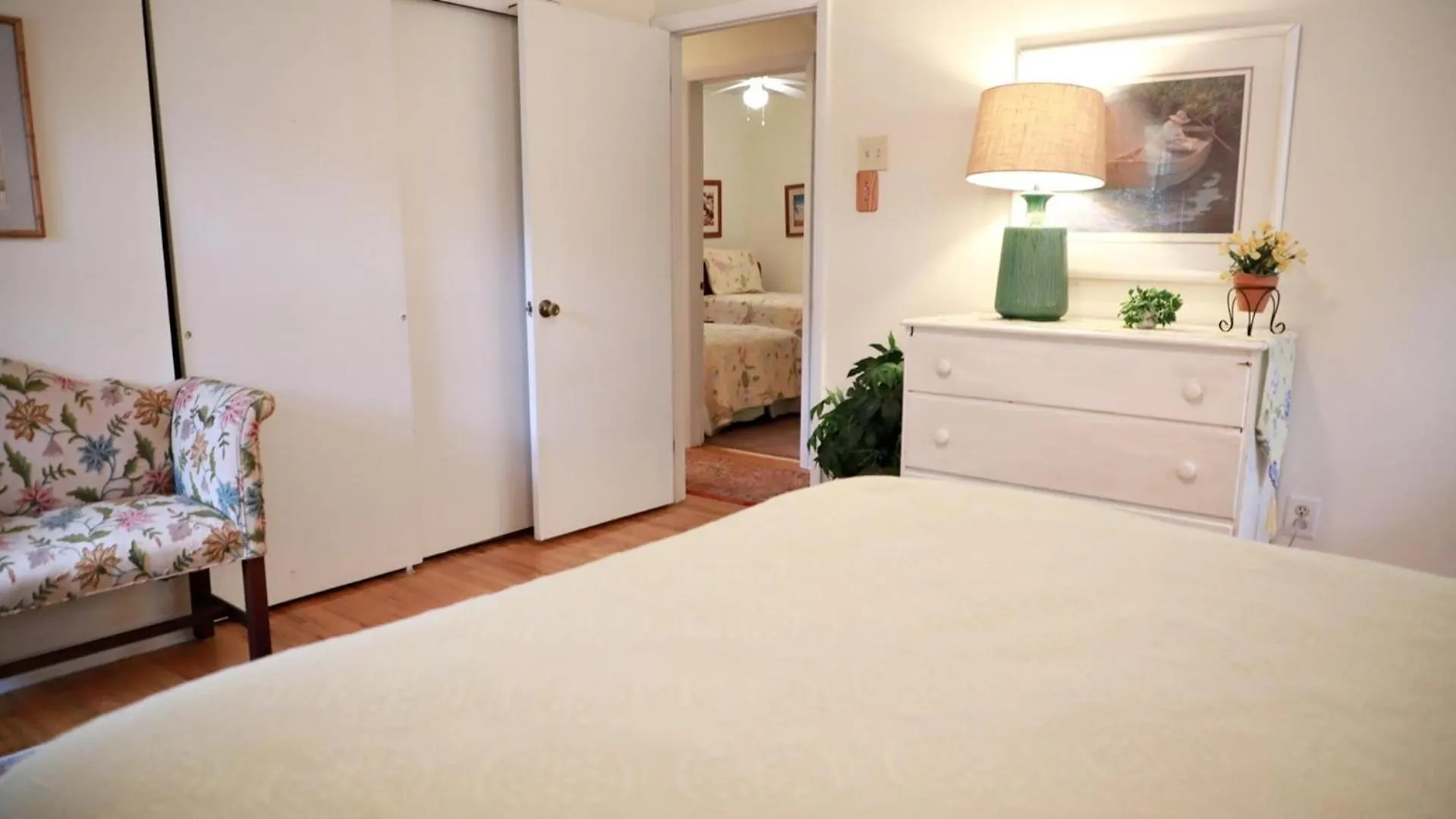 547 Sunset Blvd Holiday home