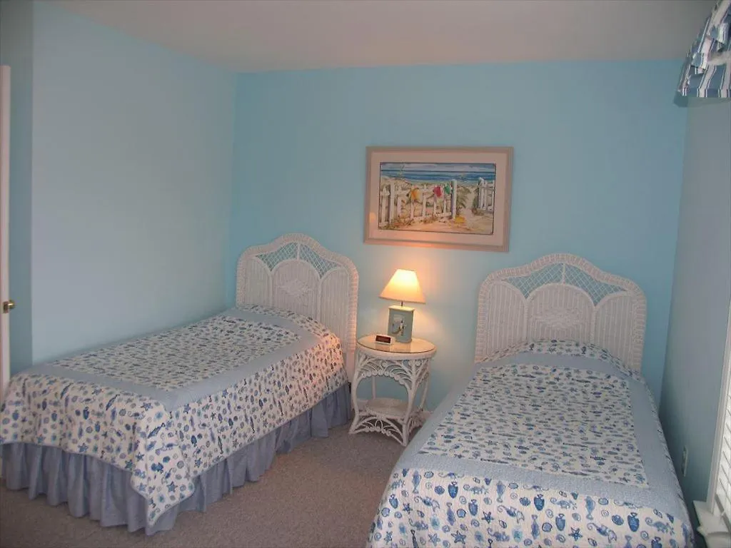 Apartment 1107 Avenue, Unit C2