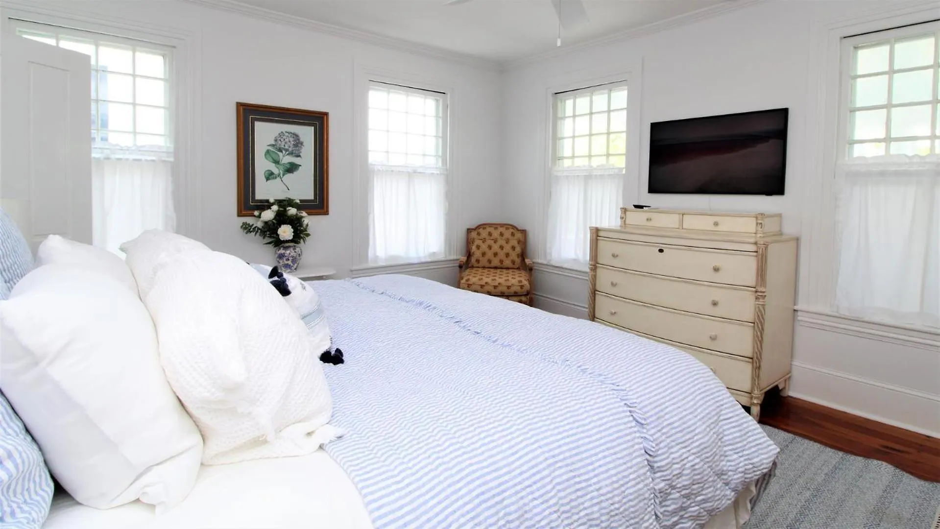 207 Howard Street - The Schapteau Cape May