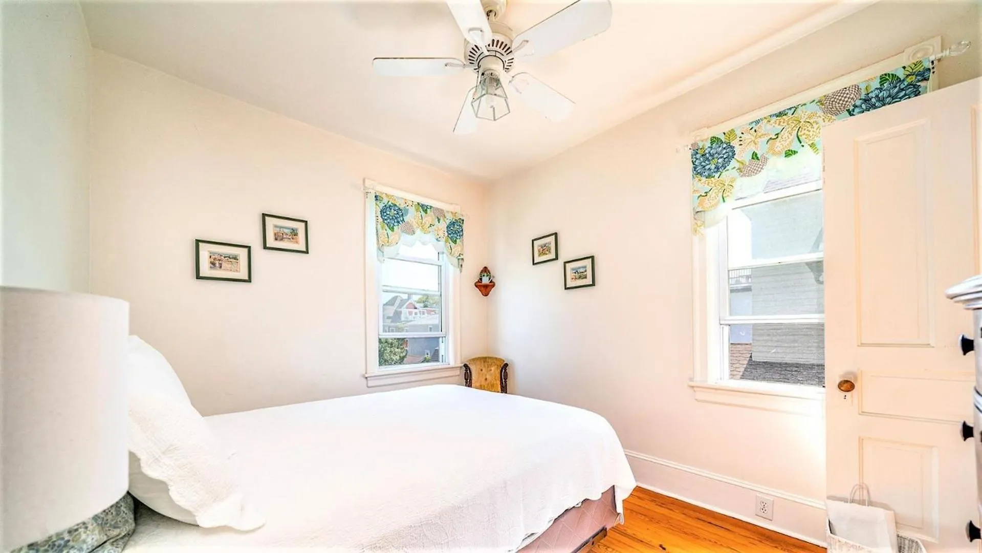 19 Perry Cape May
