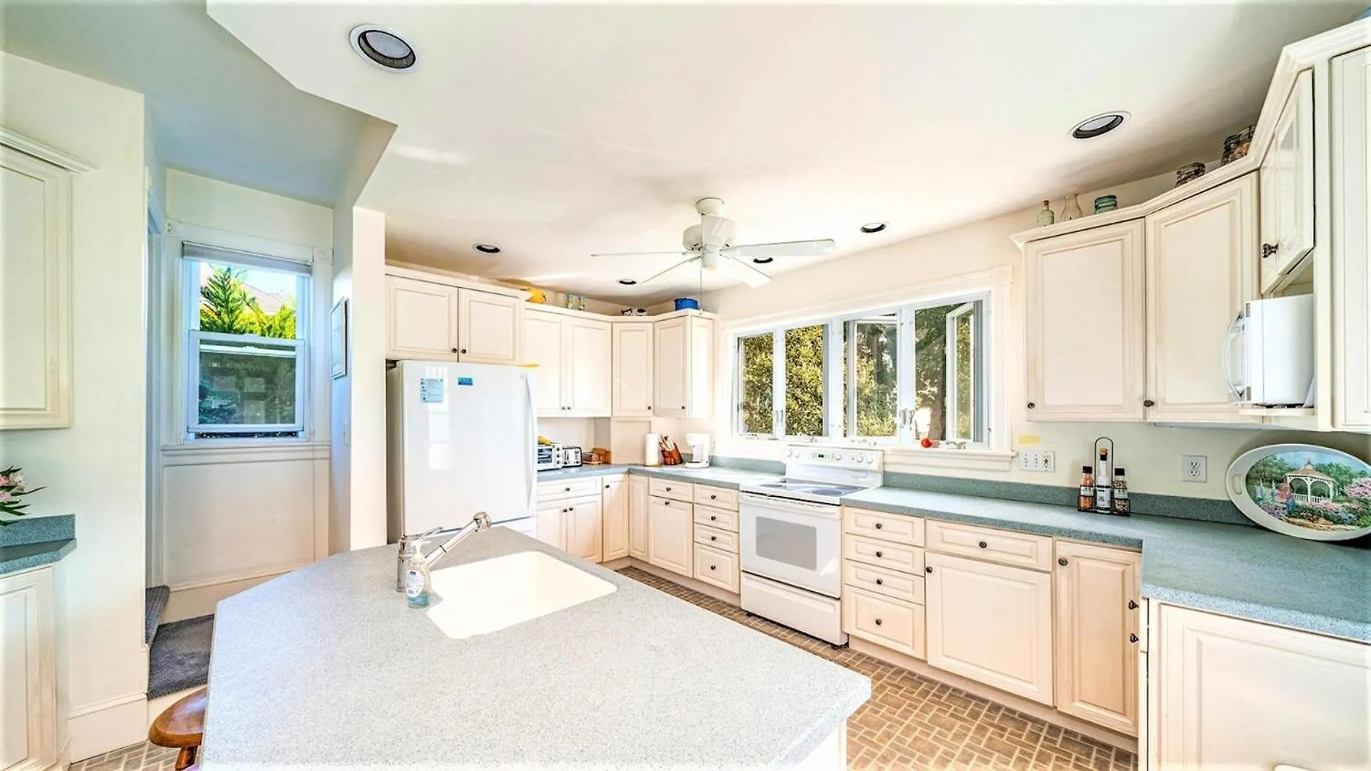 19 Perry * Cape May