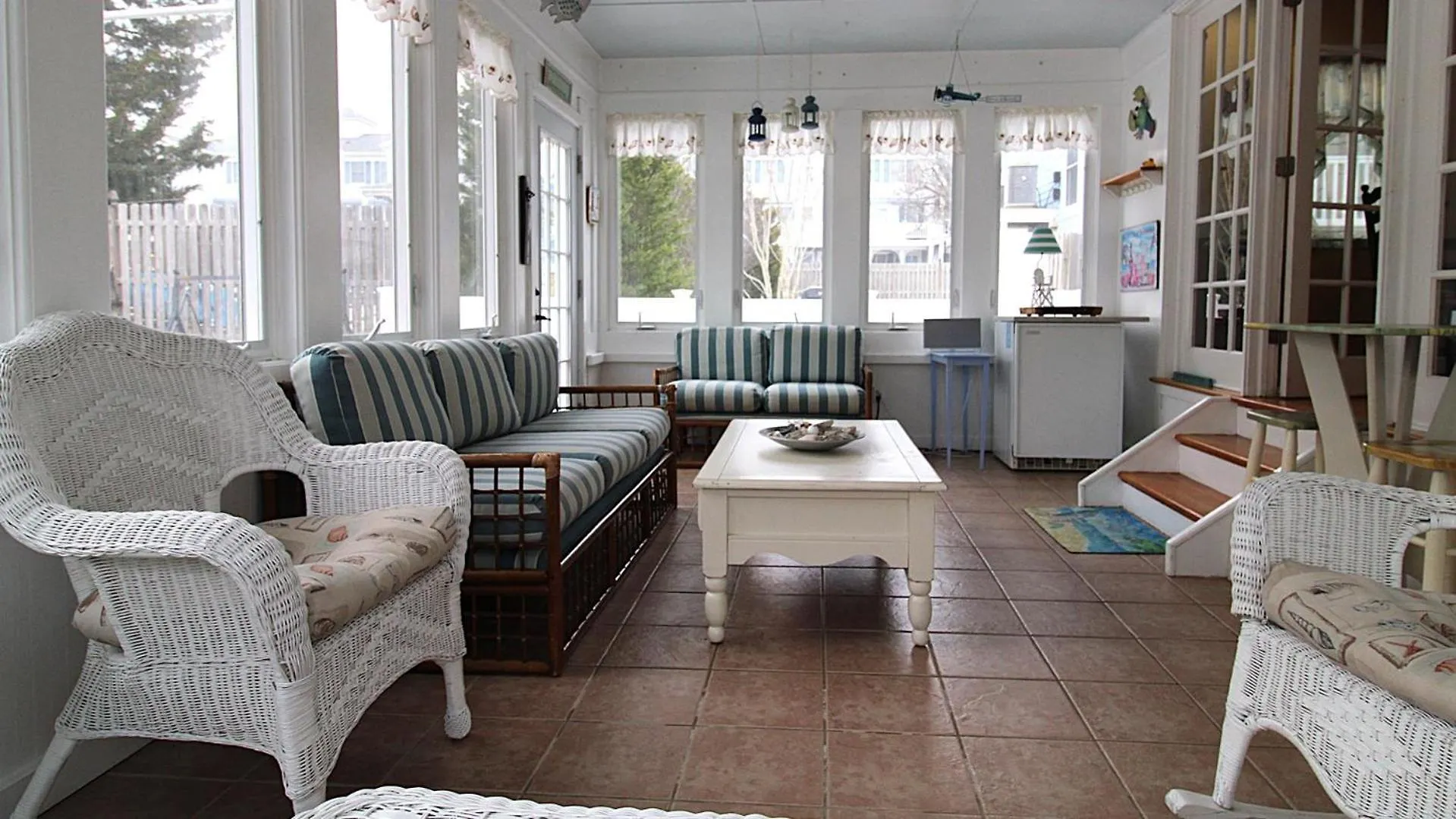 915 Columbia Avenue - Columbia Dream *