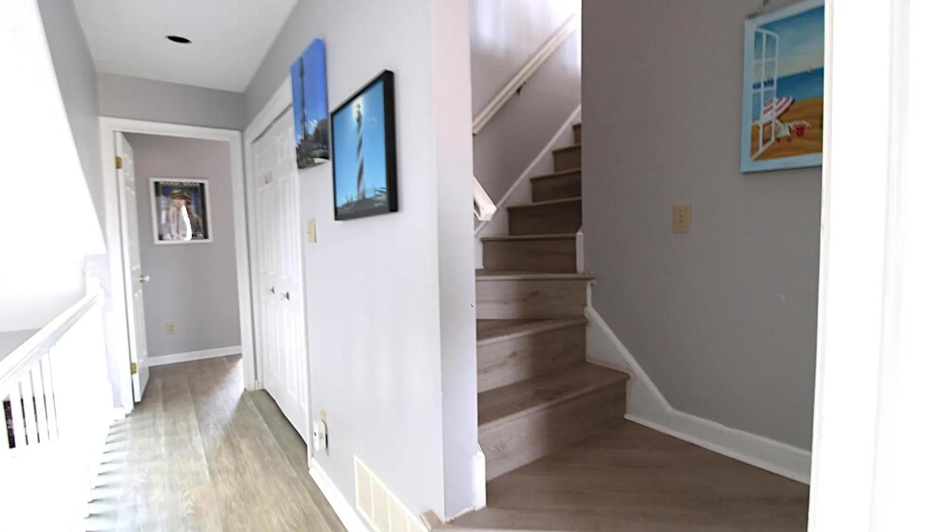 402 St, Place *