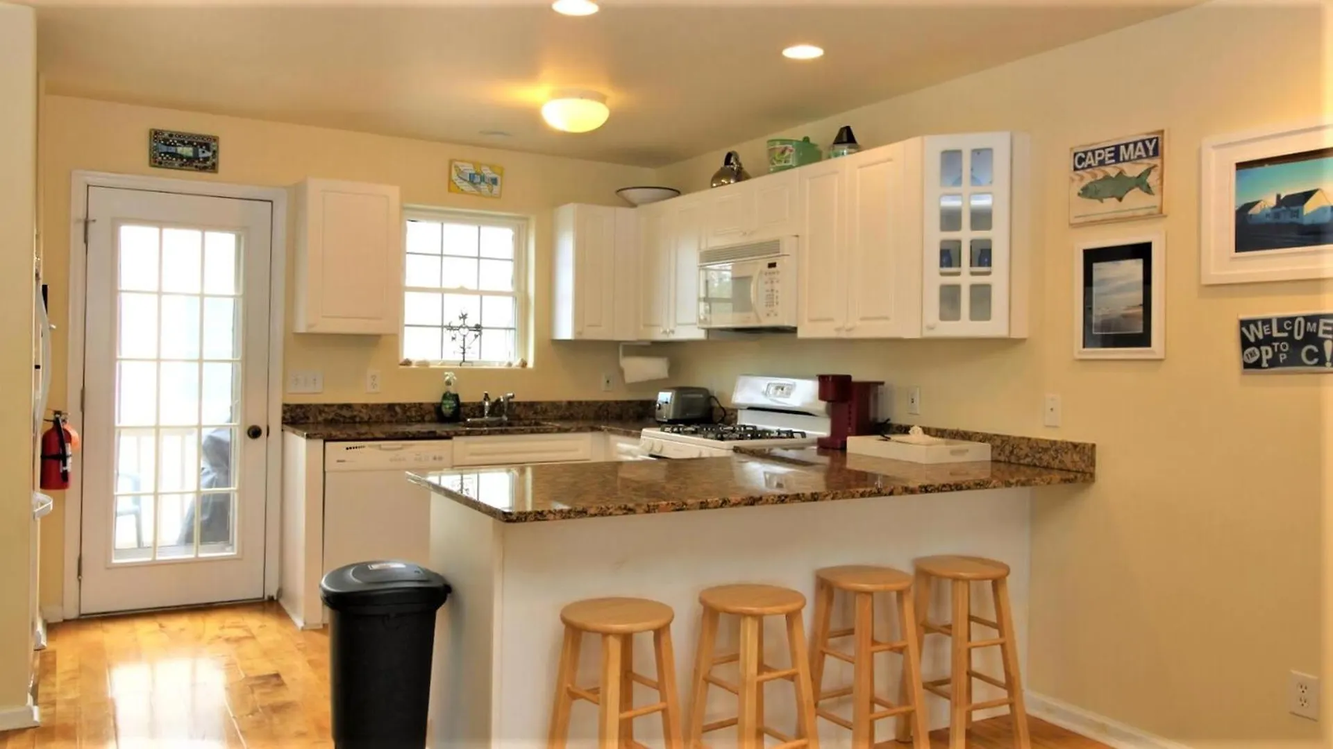 1005 Pittsburgh Unit 109 *