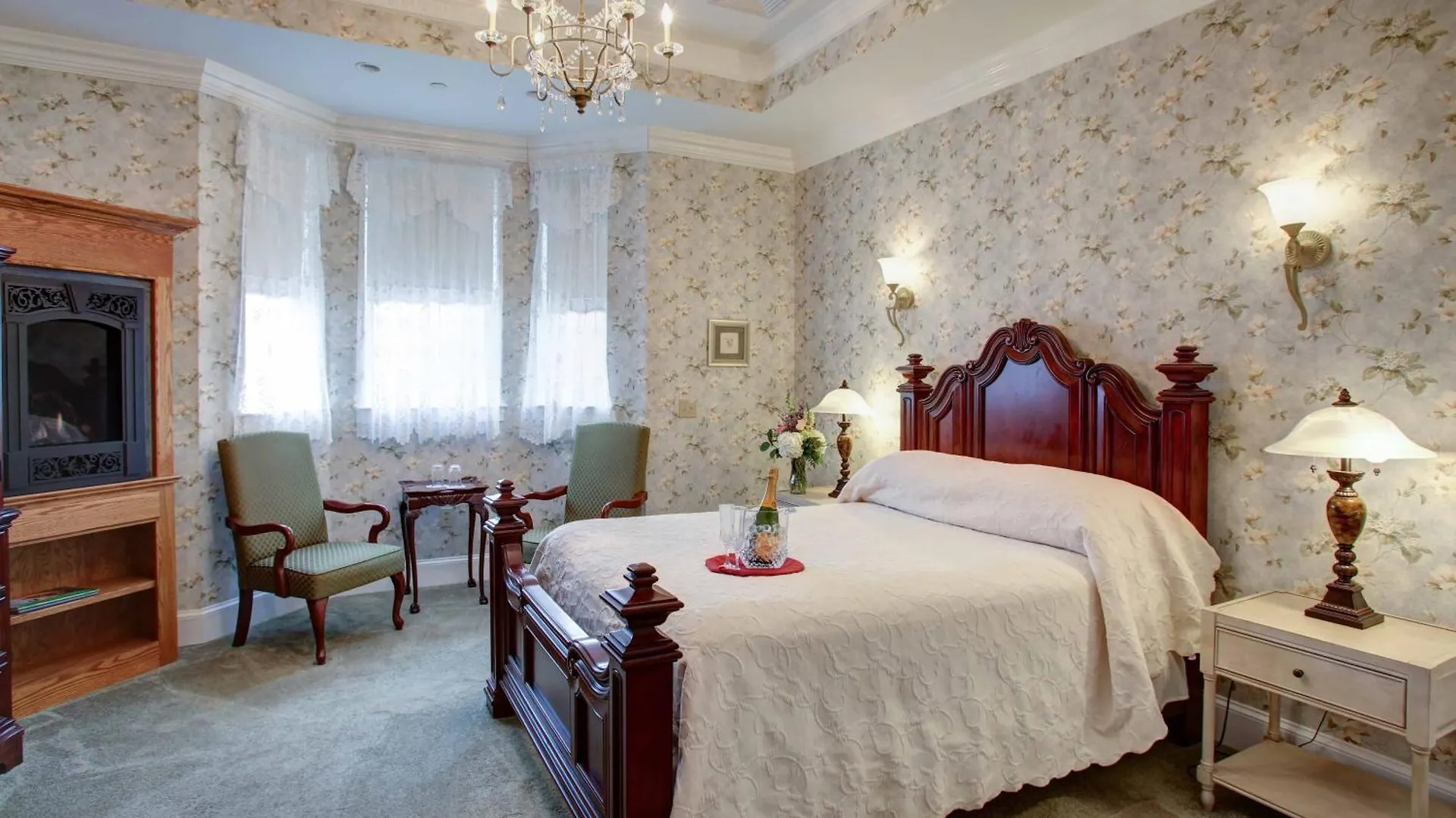 Wilbraham Mansion Hotel