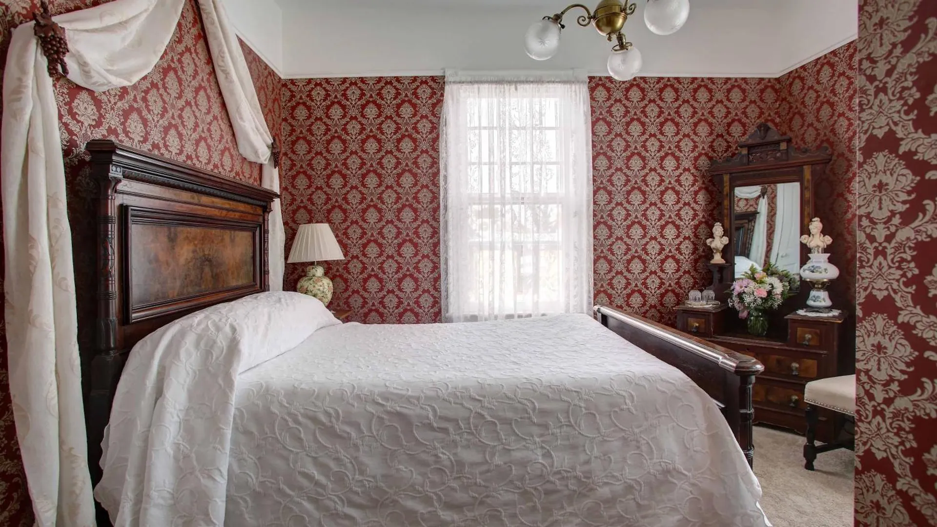 Wilbraham Mansion Hotel 4*