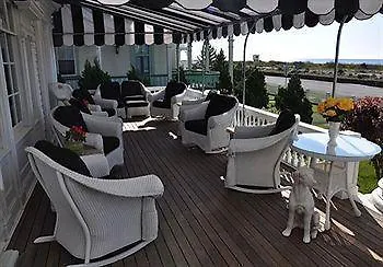 Peter Shields & Restaurant Hotel 3*