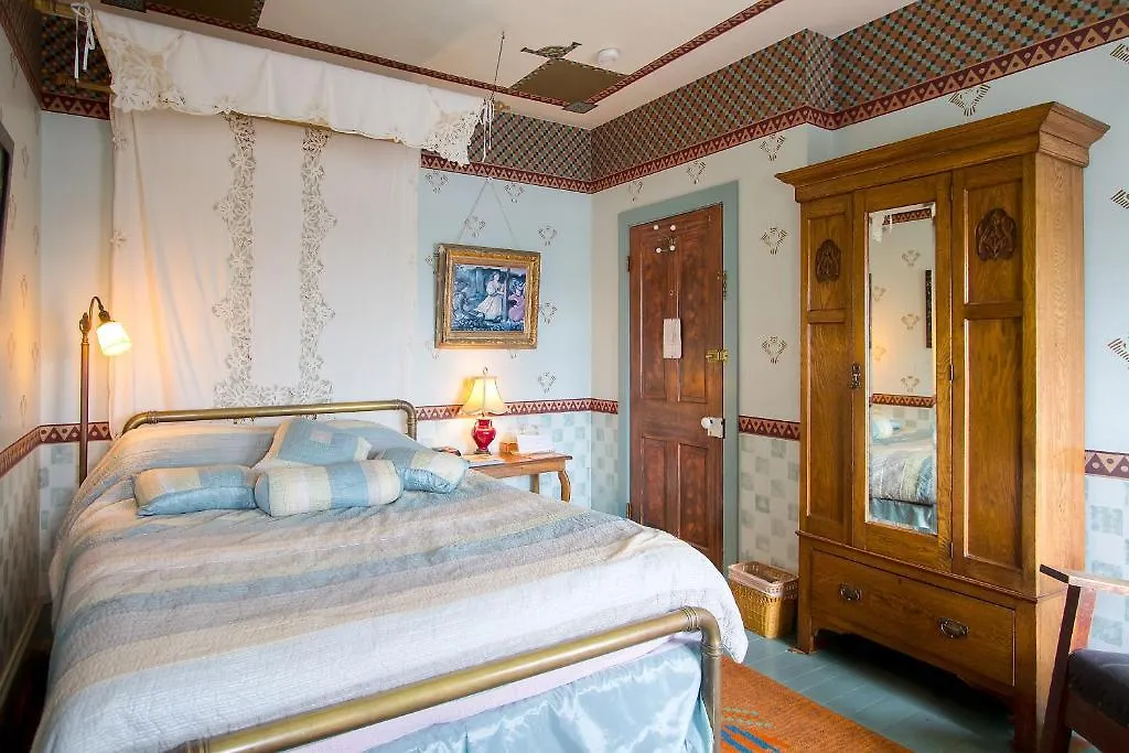 Leith Hall Bed & Breakfast