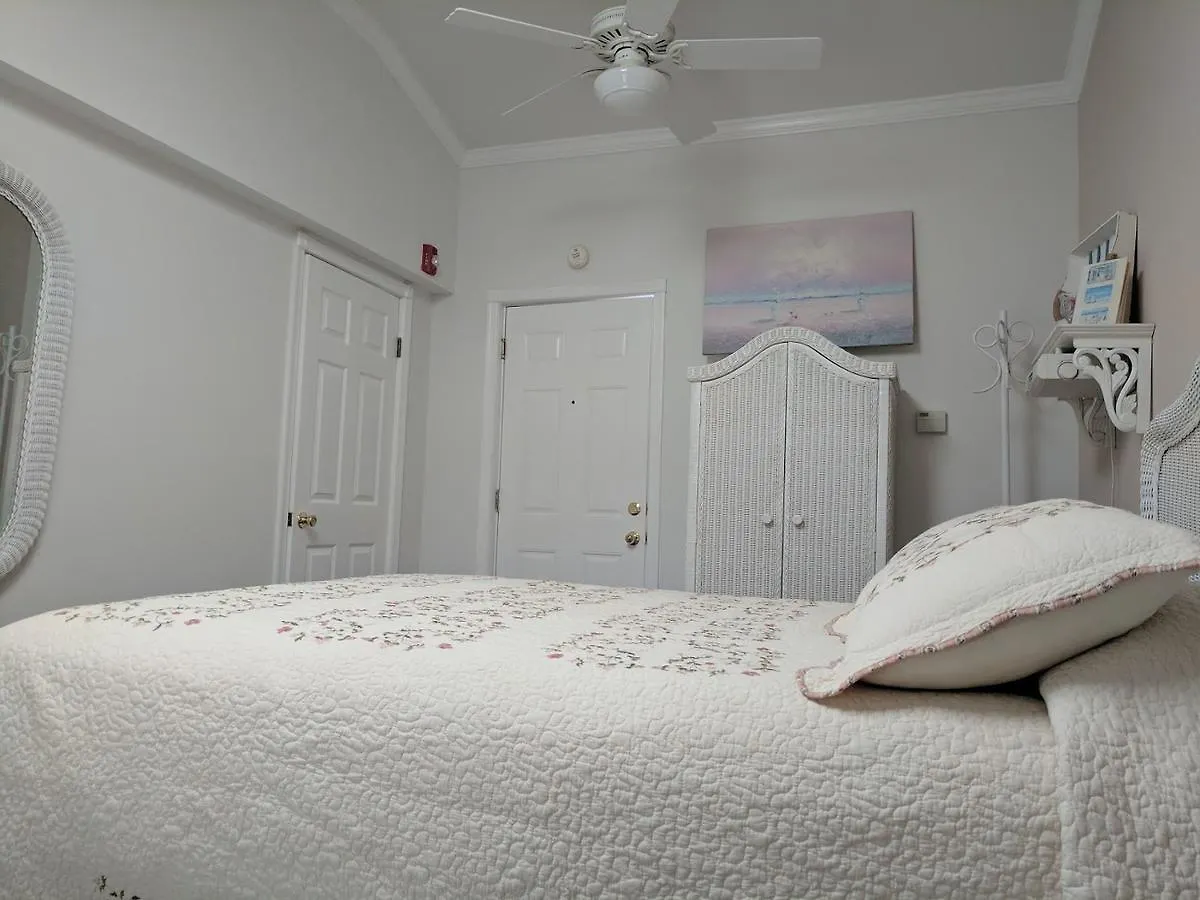 Bed & Breakfast At The Park - The