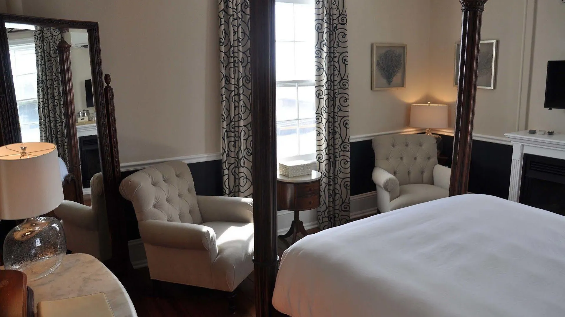 Hotel Peter Shields & Restaurant 3*
