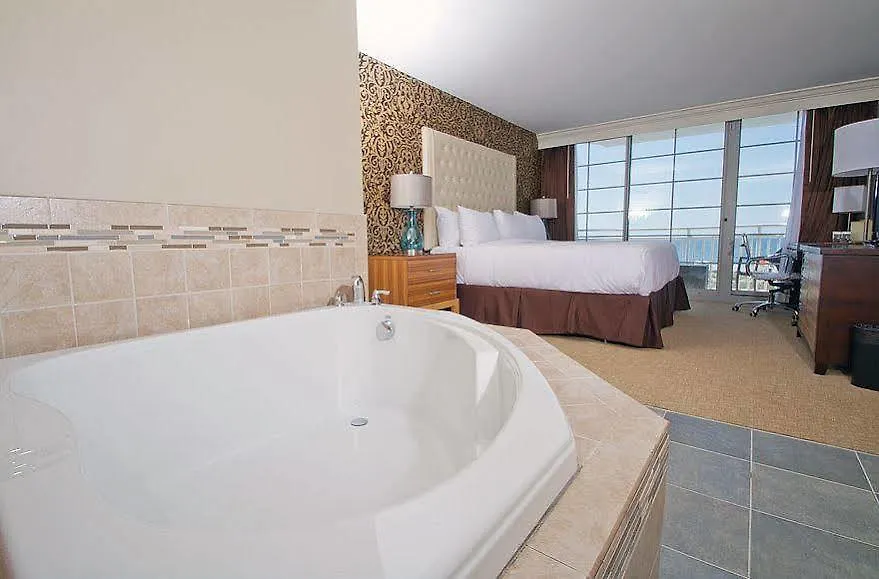 Hotell Ocean Club 4*