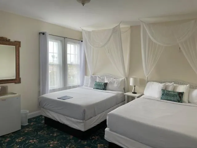 Macomber Mini-hôtel 3*
