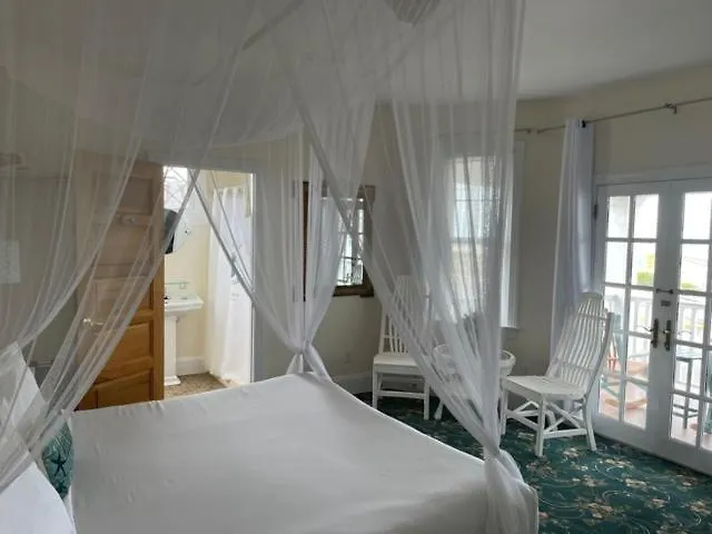Mini-hôtel Macomber 3*