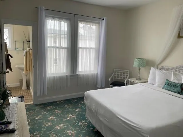 Mini-hôtel Macomber 3*