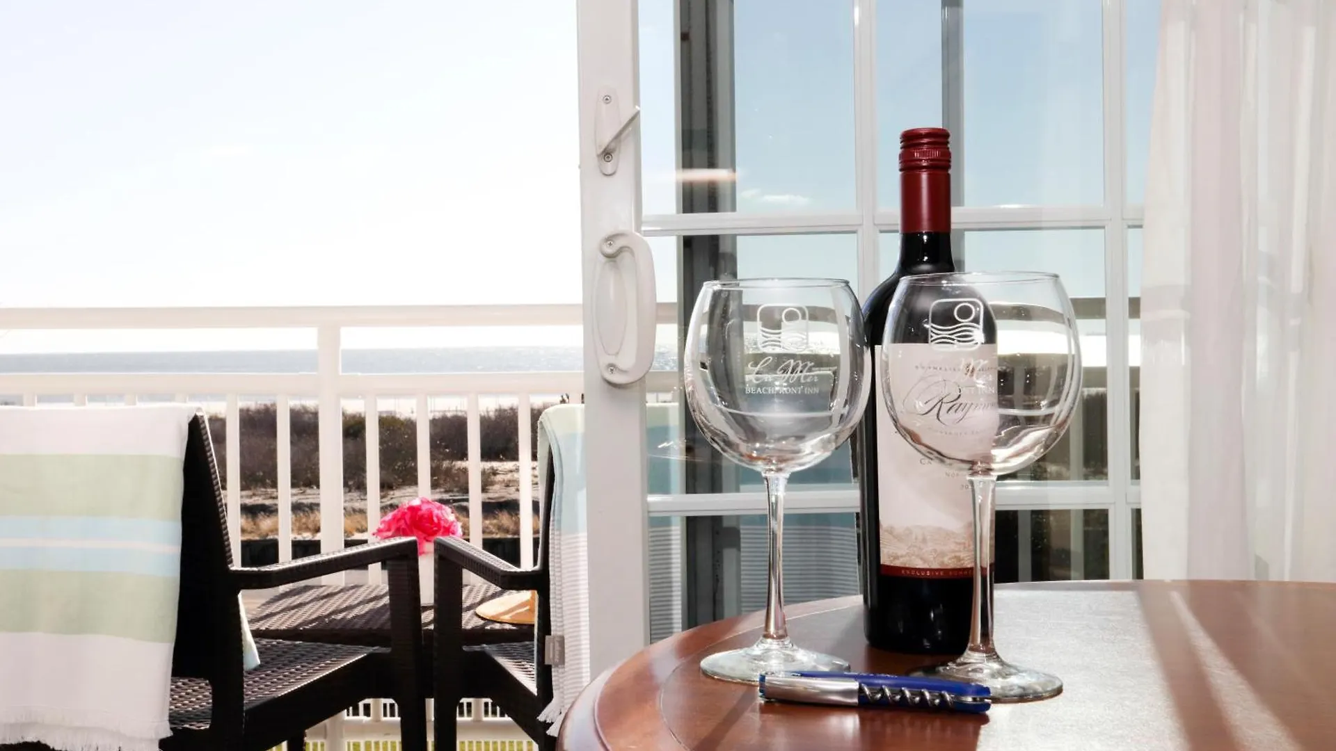 La Beachfront Hotel Cape May