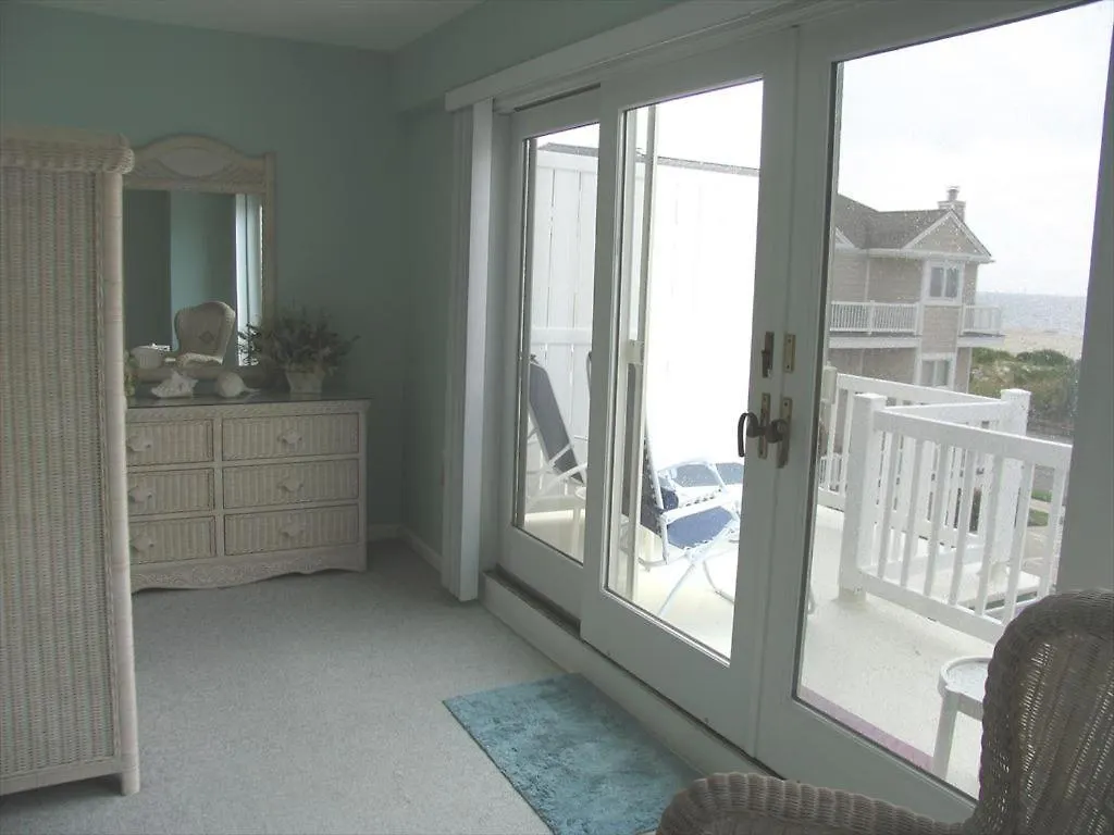 1107 Avenue, Unit C2