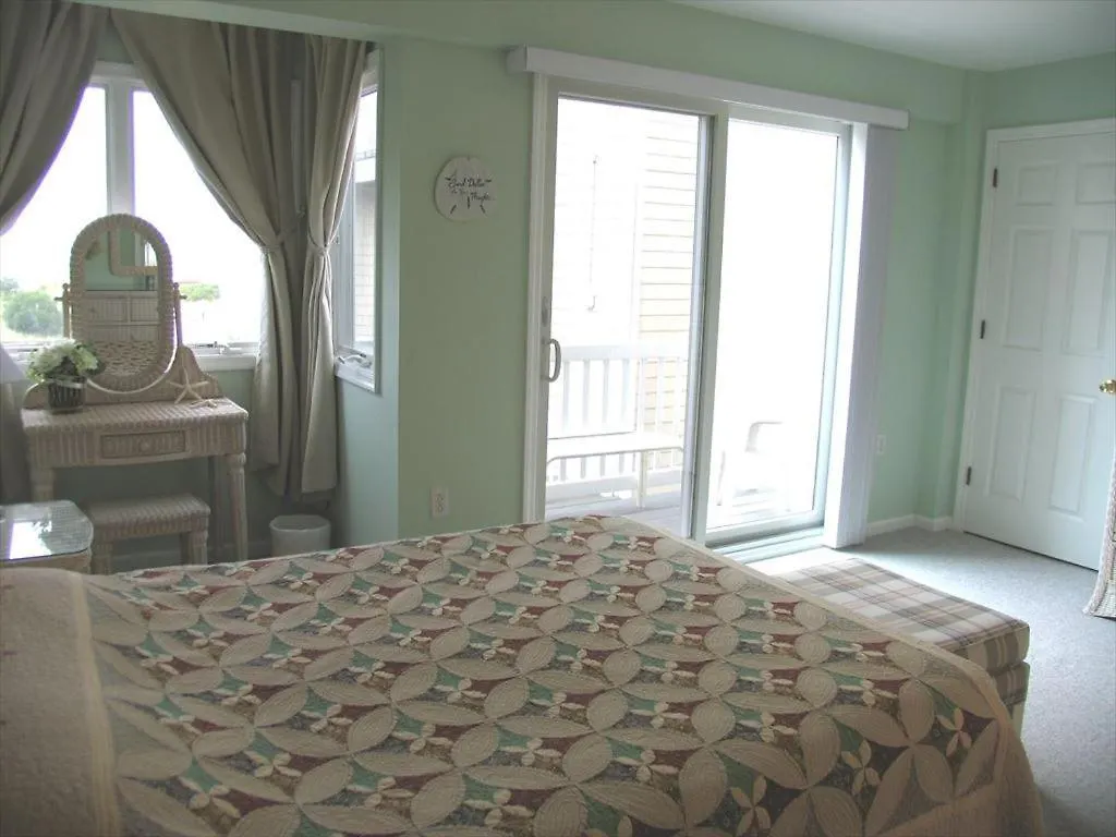 1107 Avenue, Unit C2 Apartamento *
